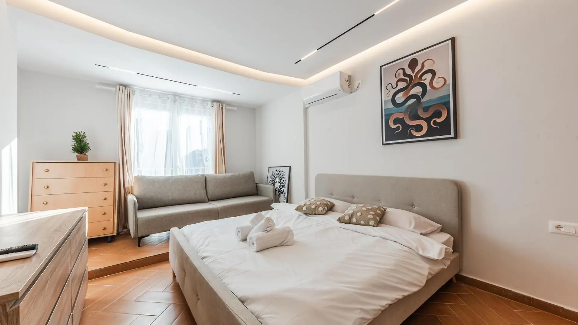 טיראנה Meduza Apartment By Kondo Stays